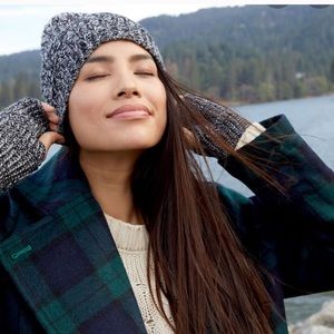 NWT Rebecca Minkoff Marbled beanie & arm warmers